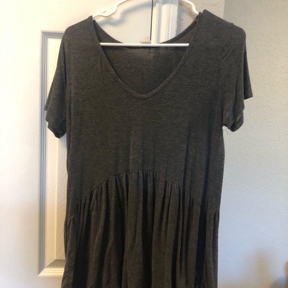 Black/gray peplum